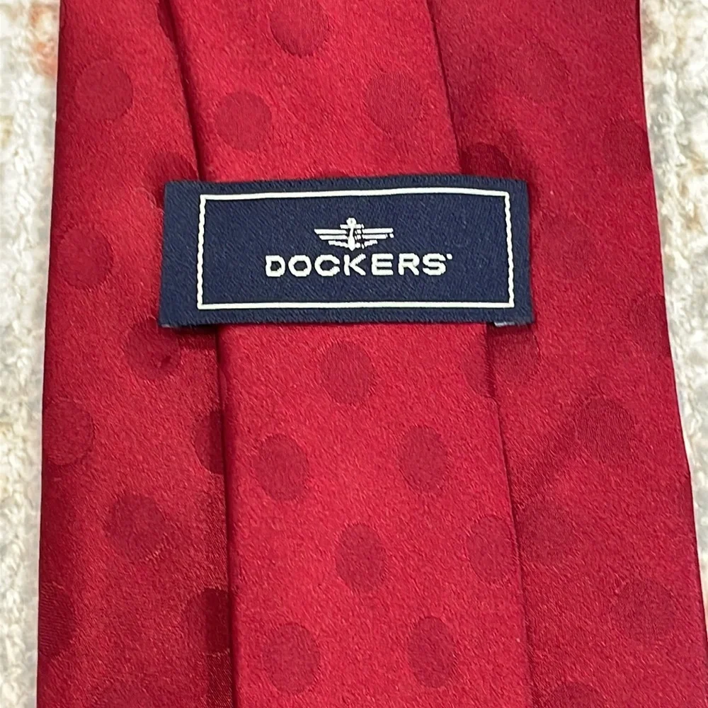 Dockers tie